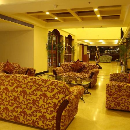 Kences Hotel -Opp Apsrtc Bus Stand Tirupati Ngoại thất bức ảnh