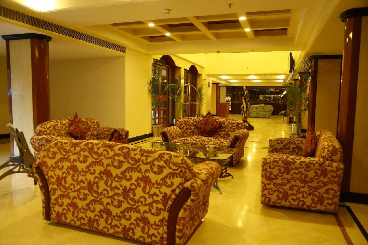 Kences Hotel -Opp Apsrtc Bus Stand Tirupati Ngoại thất bức ảnh